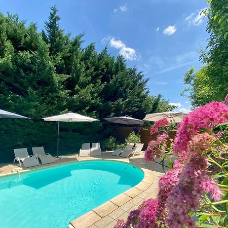 O Clair De Lune Au Coeur De Sarlat - Chambres Climatisees - Parking Prive - Piscine Chauffee - Spa Et Massages 外观 照片