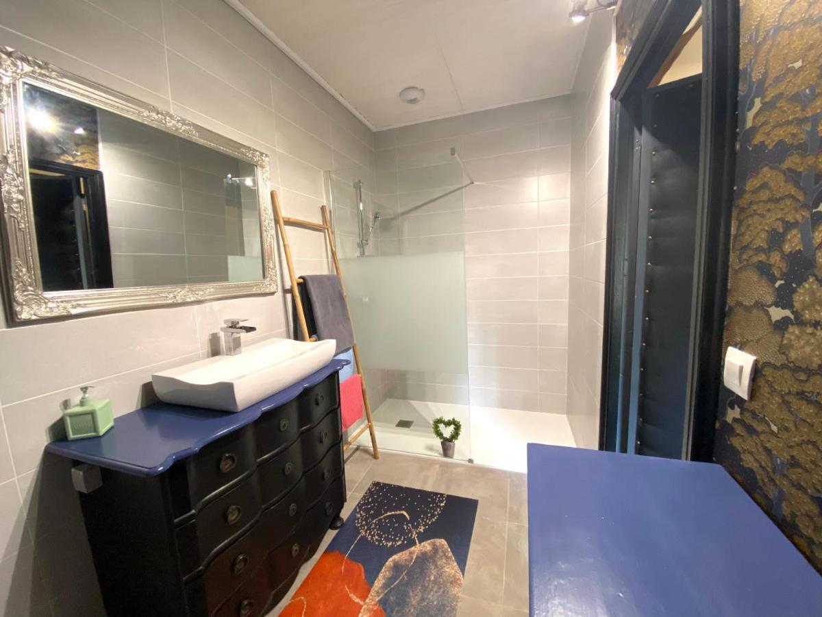 O Clair De Lune Au Coeur De Sarlat - Chambres Climatisees - Parking Prive - Piscine Chauffee - Spa Et Massages 外观 照片