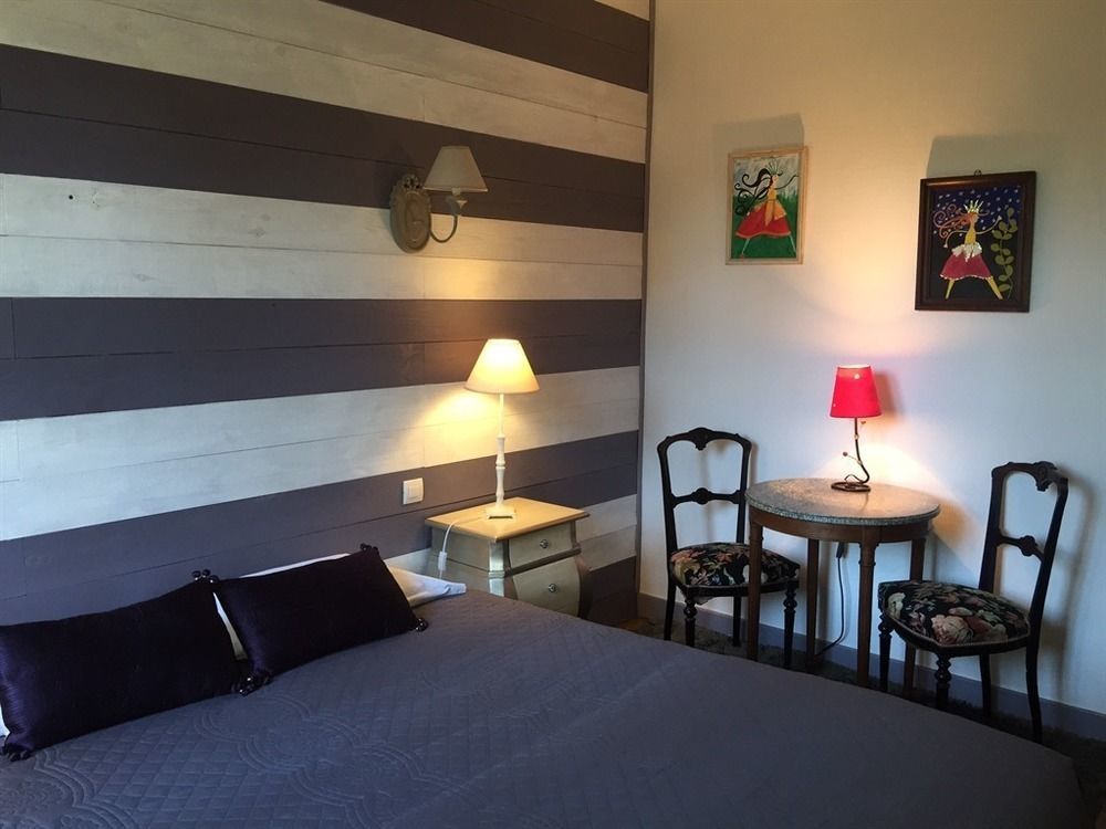 O Clair De Lune Au Coeur De Sarlat - Chambres Climatisees - Parking Prive - Piscine Chauffee - Spa Et Massages 外观 照片