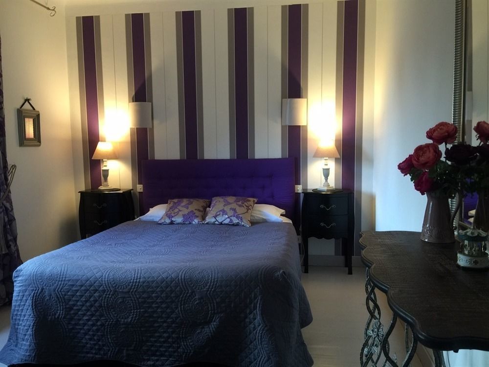 O Clair De Lune Au Coeur De Sarlat - Chambres Climatisees - Parking Prive - Piscine Chauffee - Spa Et Massages 外观 照片
