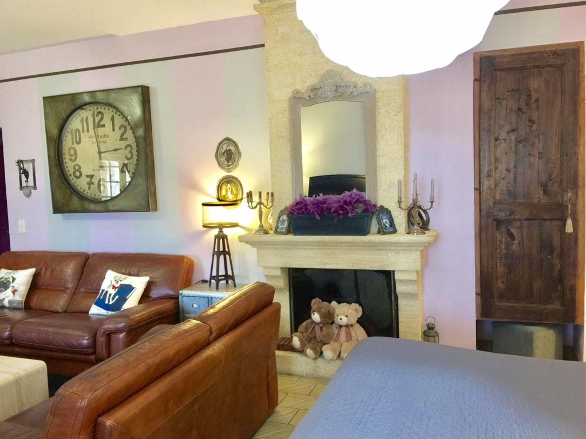 O Clair De Lune Au Coeur De Sarlat - Chambres Climatisees - Parking Prive - Piscine Chauffee - Spa Et Massages 外观 照片