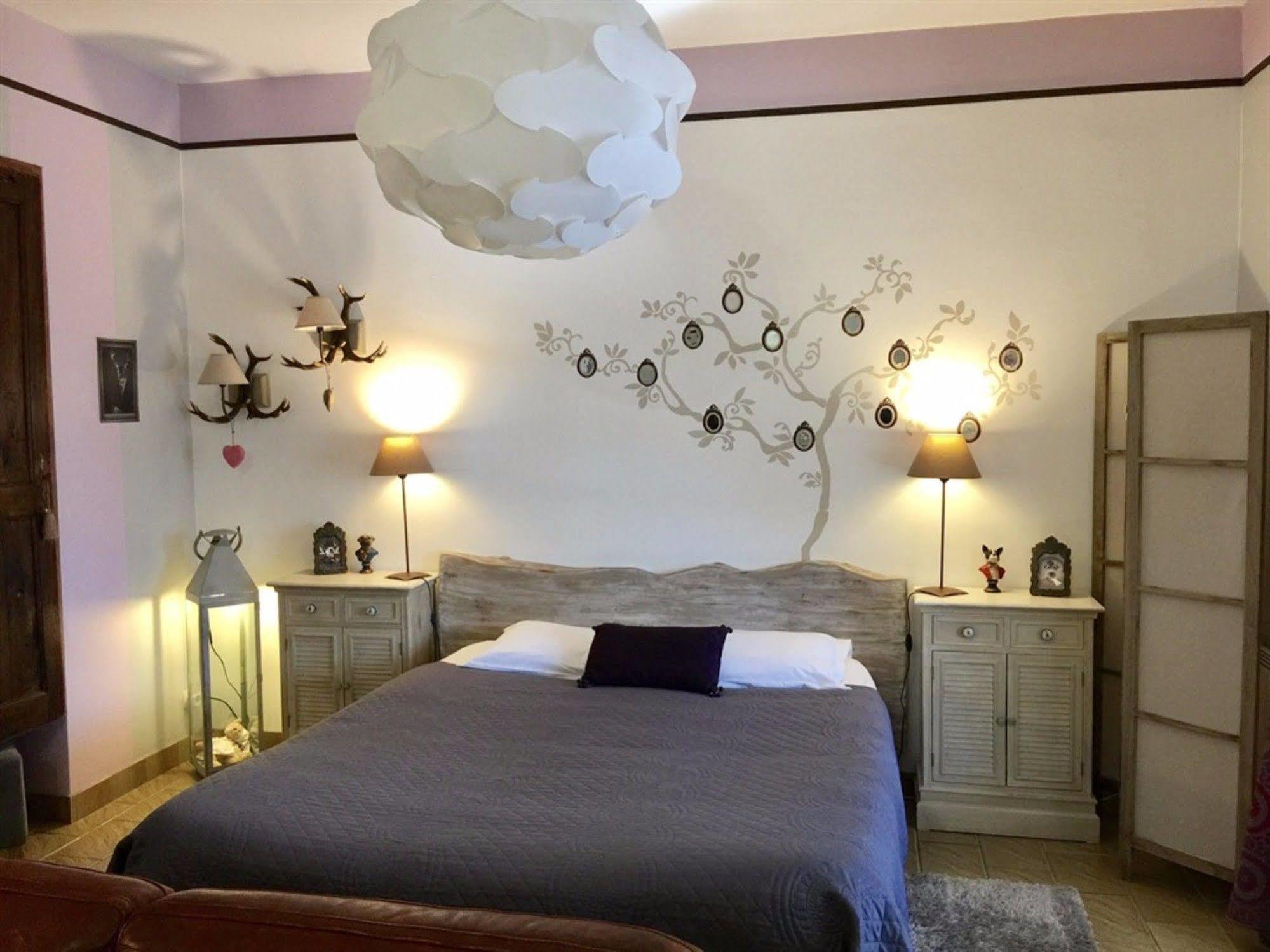 O Clair De Lune Au Coeur De Sarlat - Chambres Climatisees - Parking Prive - Piscine Chauffee - Spa Et Massages 外观 照片